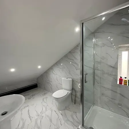 Brand New Penthouse Pad In Leeds Апартаменти